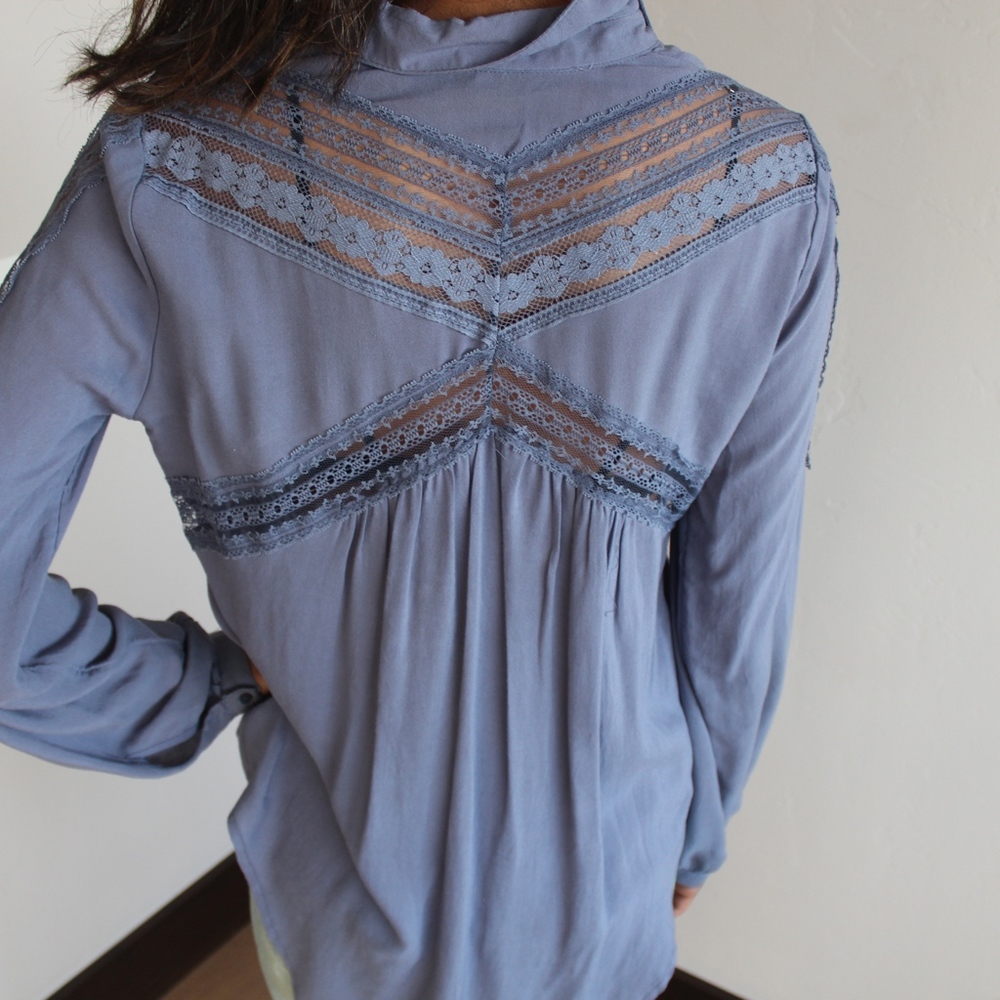 Blue top - Picture 3 of 3